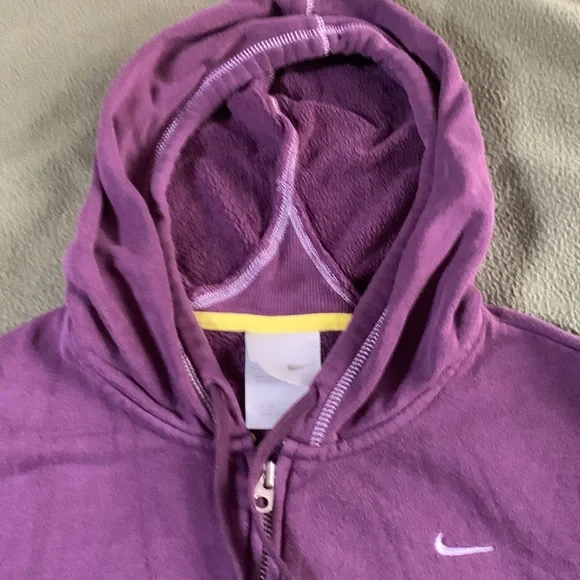 Nike purple, long sleeve, hooded sweatshirt. Zip up. Front pockets. Size large - Picture 7 of 9